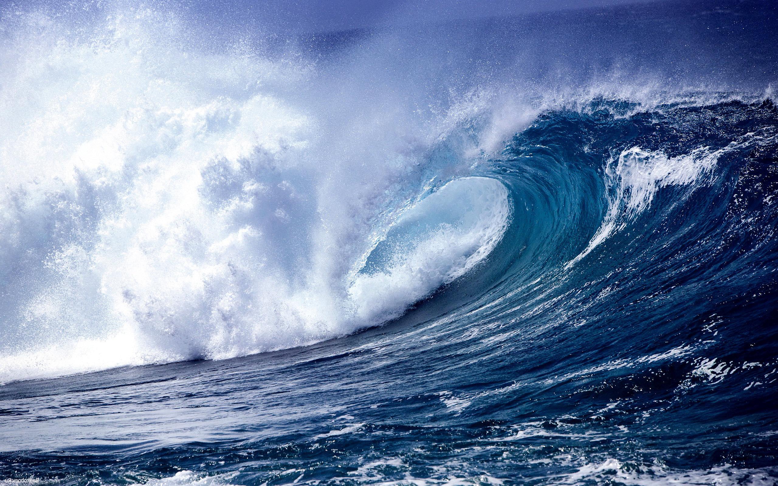 Ocean Wave Desktop Picture PPT Backgrounds