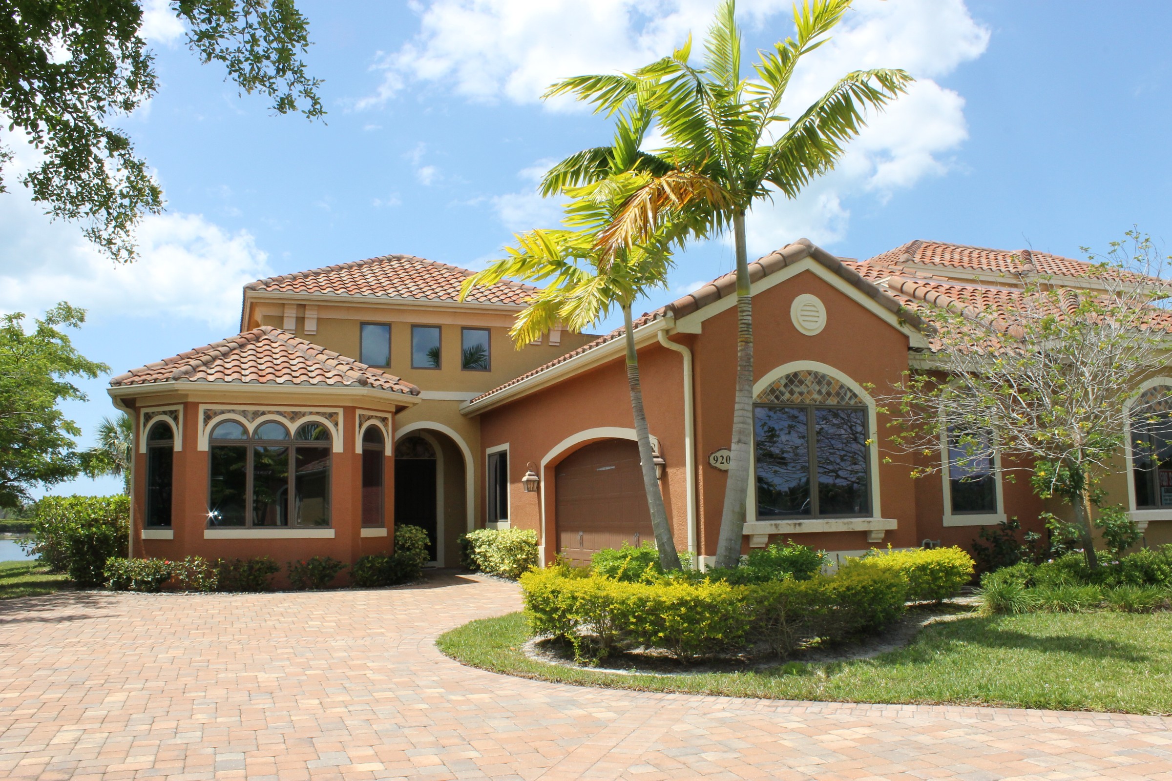 Real Estate Quality Backgrounds for Powerpoint Templates PPT Backgrounds